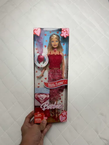 Boneca Barbie Valentine With Love 2005 na caixa lacrada