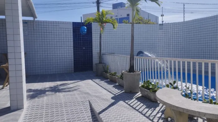 Apartamento com 2 dormitórios à venda por R$ 150.000 - Paratibe - João Pessoa/PB