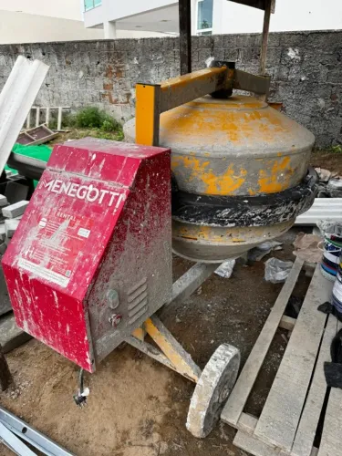 Betoneira 400L Menegotti