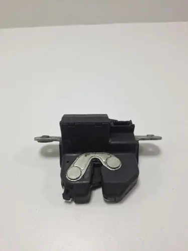 Fechadura Tampa Traseira Fiat Punto 2013/2017 55701971