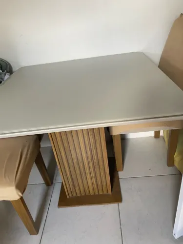Mesa quatro cadeiras 