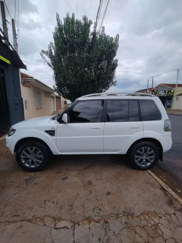 Mitsubishi Pajero TR4 2.0 Flex 16V 4X2 Mec. 2014