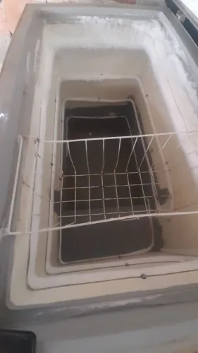 Freezer midea fucionando bem 