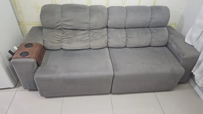 Sofá retrátil 2 lugares 2,10