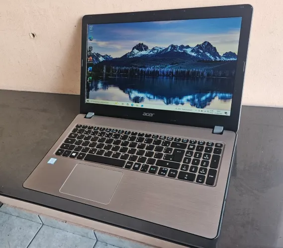 Notebook Acer Aspire F5-573, i5-7200U, 8GB, Ssd 240GB