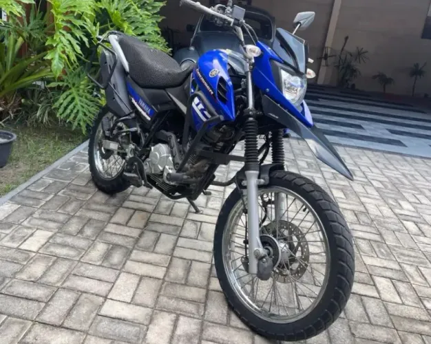 Moto pouco rodada só finais de semana 