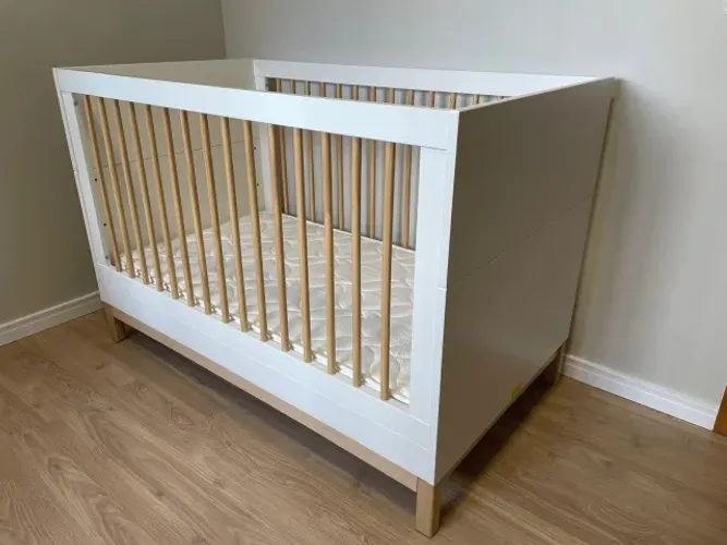 Berço americano 2 em 1 Linha Cozy Quarter (vira mini cama)