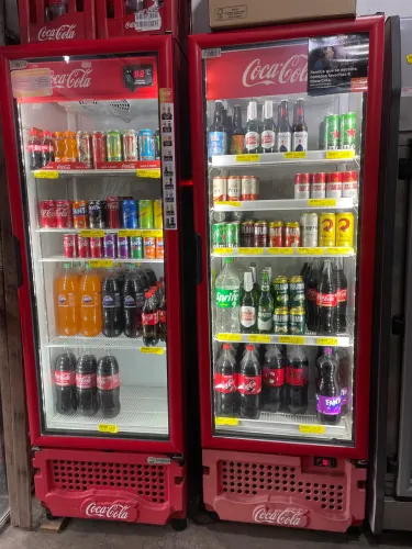 Geladeira expositora