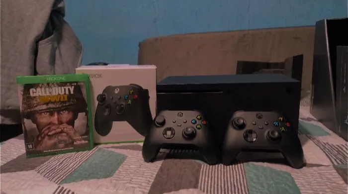 Vendo Xbox séries X impecável, totalmente conservado 