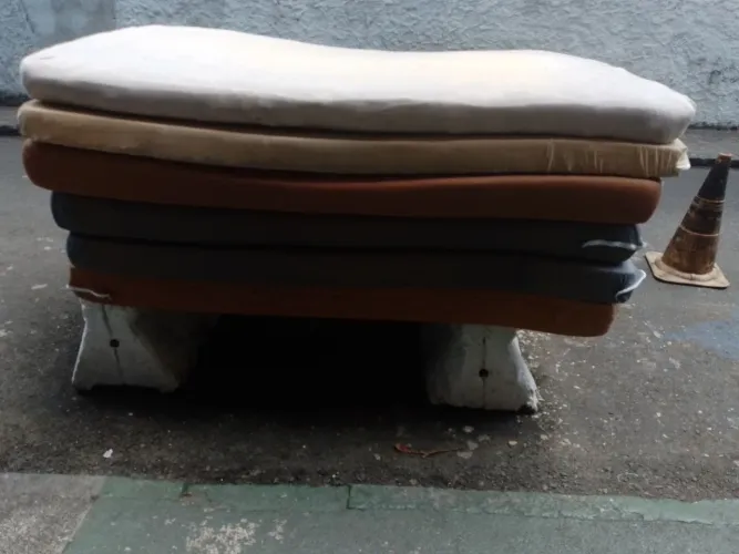 Colchão de casal 160$ cada
