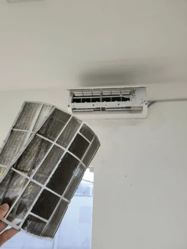 Manutenção de ar condicionado *