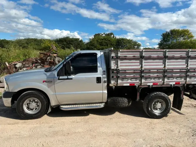 F-350 ANO 2017 CARROCEIRA ALTA