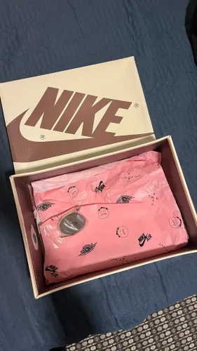 jordan 1 mocha reverse