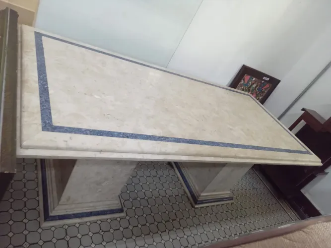 Mesa de Jantar Luxo em Mármore Nobre com Detalhes em Azul - 15 Mil