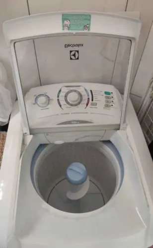 Vende-se Maquina electrolux 10kg 110v