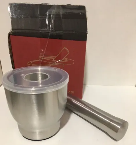 Pilão em Inox com Base Antideslizante e Tampa Plástica - NOVO