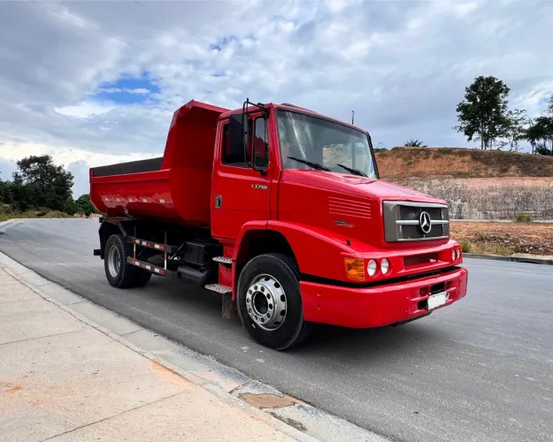 Mercedes L1318 Caçamba Toco 2009 Reduzida