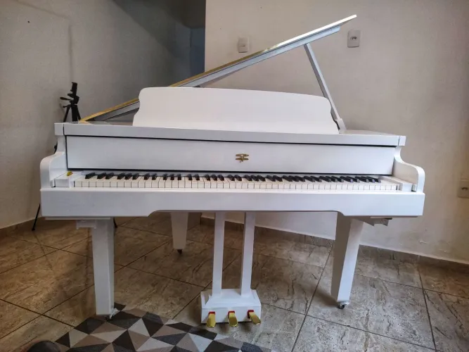 Piano de Cauda Fábricação Própria