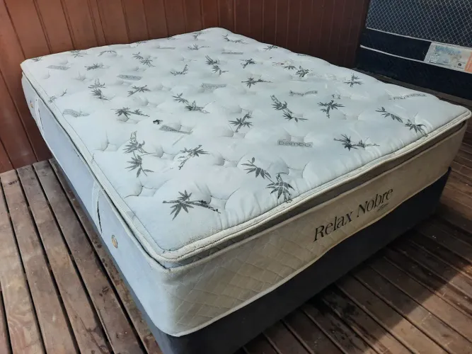 Cama Box de casal 