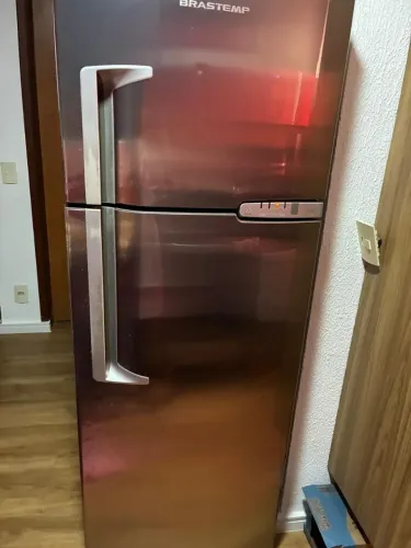Geladeira em perfeito estado de funcionamento