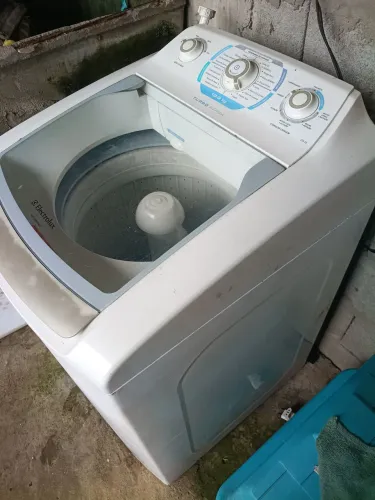 Máquina de lavar usadas.