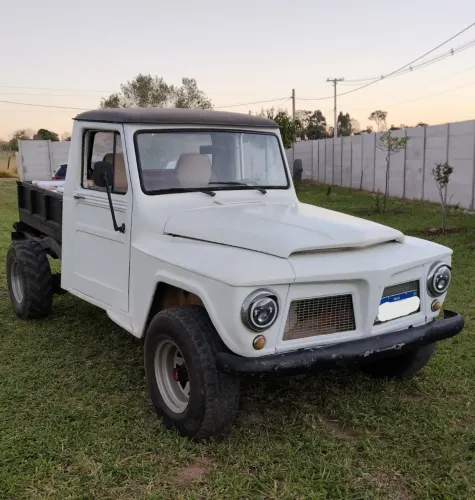 Ford F-75 4X4 2.3 1978
