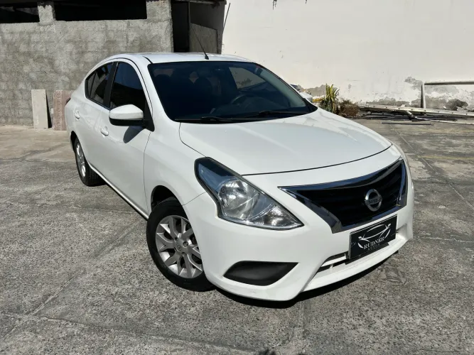 Nissan Versa SV 1.6 16V Flexstart 4P Aut. 2017