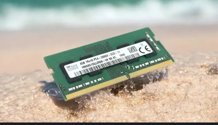 Memoria ram 4gb ddr4 de 2666 da marca sk hynix 1.2v para notebook nova sem case