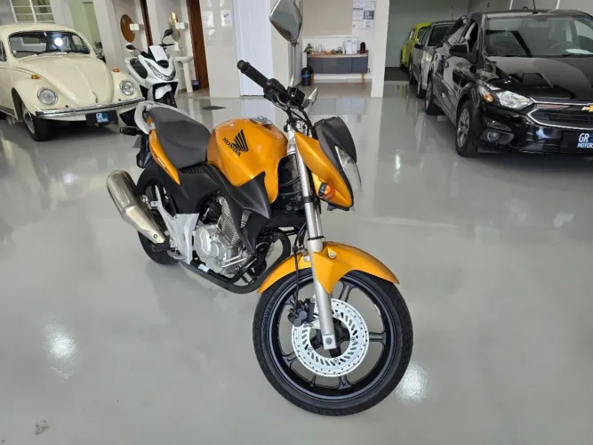 CB 300R