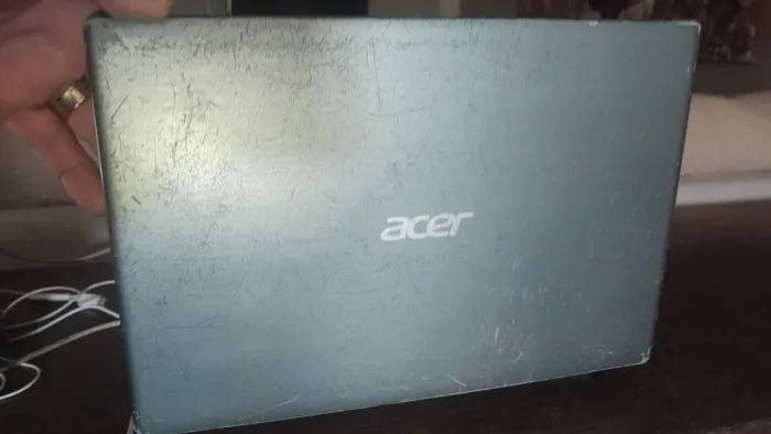 Netebook Acer com defeito