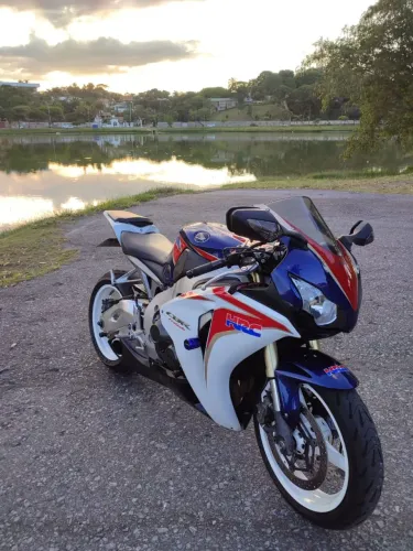 CBR 1000 rr Fireblade 2011