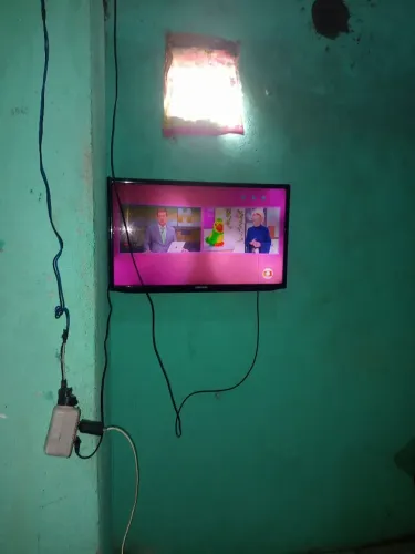 Tv Samsung 32 polegadas com controle só comprar Xbox q vira esmart 