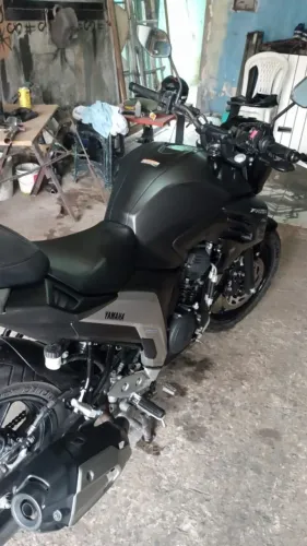 Vendo moto fazer 250 , valor 18 mil