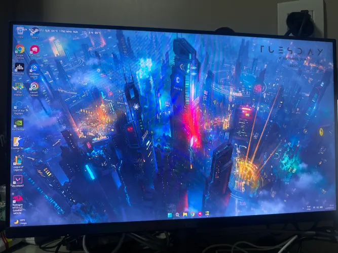 monitor AOC