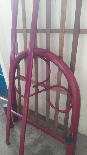 VENDO CAMA DE SOLTEIRO DE FERRO