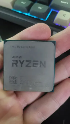 RYZEN 5500 (COM DEFEITO) "Para possíveis concertos"