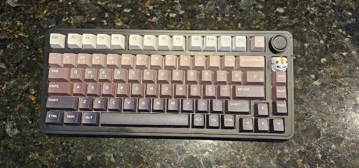 Teclado Adamantiun Akira Core Preto + Keycaps + Apoio + Cabo