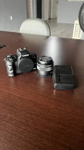 CÂNON M50 + 14-45mm