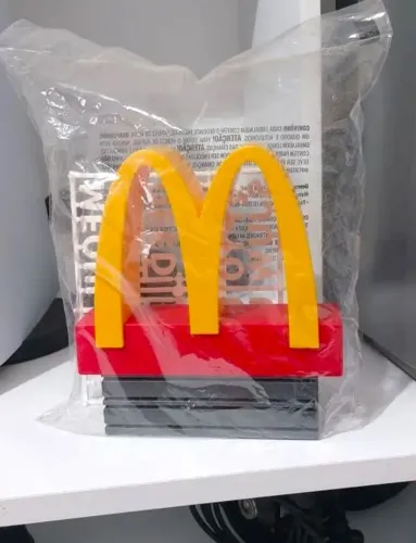 Letreiro M De Méqui - McDonalds 2021 LACRADO