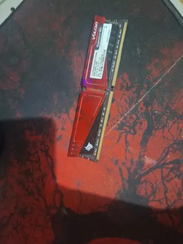 Memoria  Ram pichau T-FORCE 8 GB DDR4 2400 MHZ CL18
