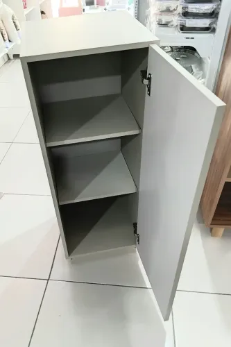 ARMÁRIO MULTIUSO com 3 prateleiras de 1 porta. NOVO.