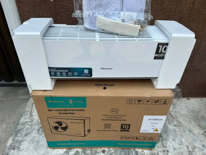 Split 12 mil btus hisense