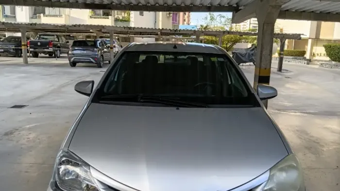 Toyota Etios XS Sedan 1.5 Flex 16V 4P Mec. 2014