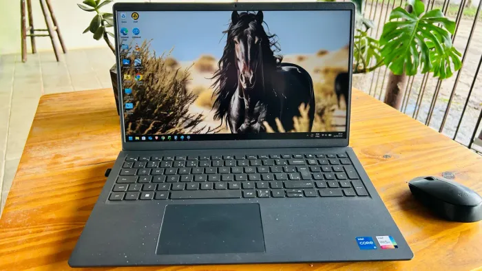 Notebook Dell Inspiron 15? i5 16GB Ram 1 TB armazenamento 