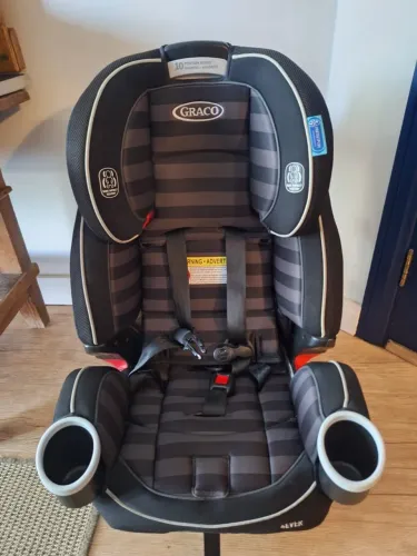 Cadeirinha infantil GRACO para carro 