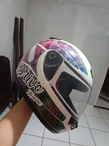 Capacete seminovo