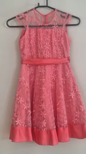 Vestido 6/ 7 anos