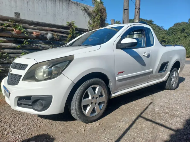 Chevrolet Montana Sport 1.4 Econoflex 8V 2P 2012
