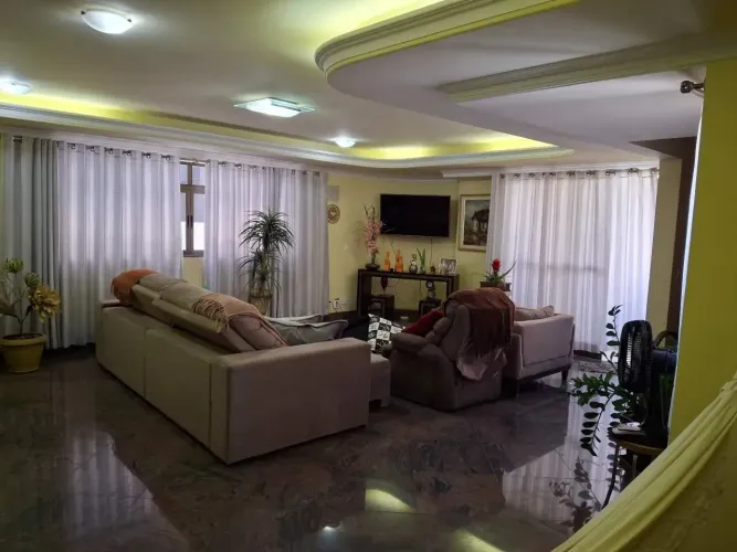 Apartamento à venda, 4 quartos, 2 suítes, 2 vagas, Centro - Divinópolis/MG