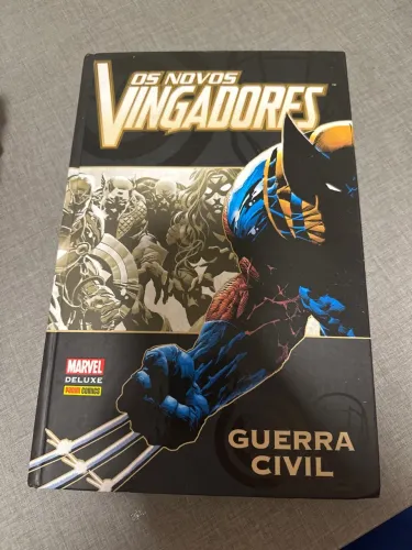 HQ CAPA DURA - OS NOVOS VINGADORES: GUERRA CIVIL